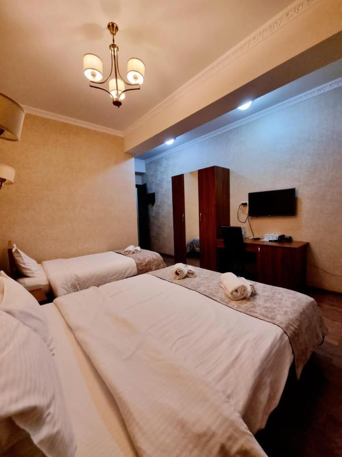 Marialuis Hotel Tiflis Exterior foto