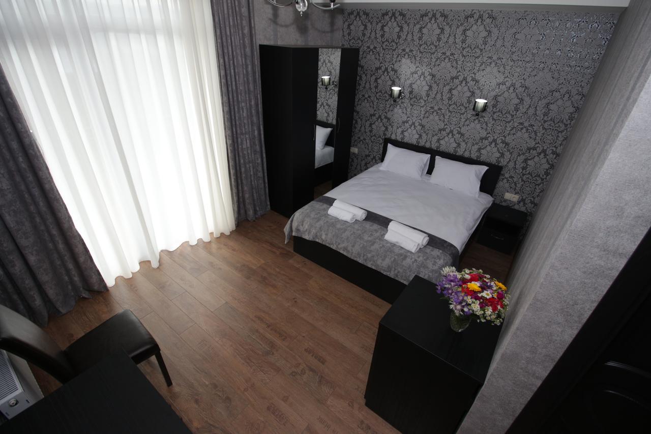 Marialuis Hotel Tiflis Exterior foto