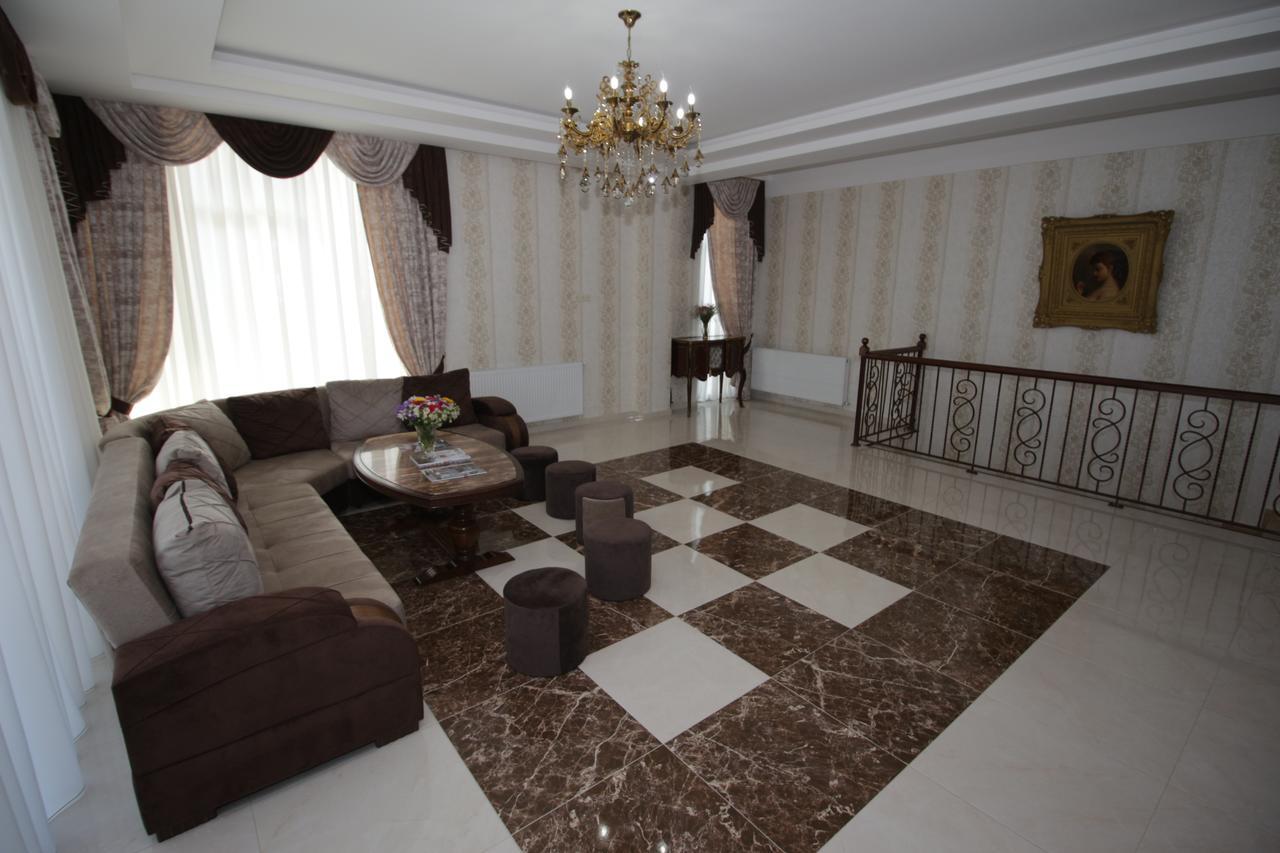 Marialuis Hotel Tiflis Exterior foto