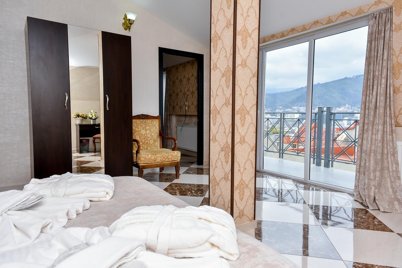 Marialuis Hotel Tiflis Exterior foto