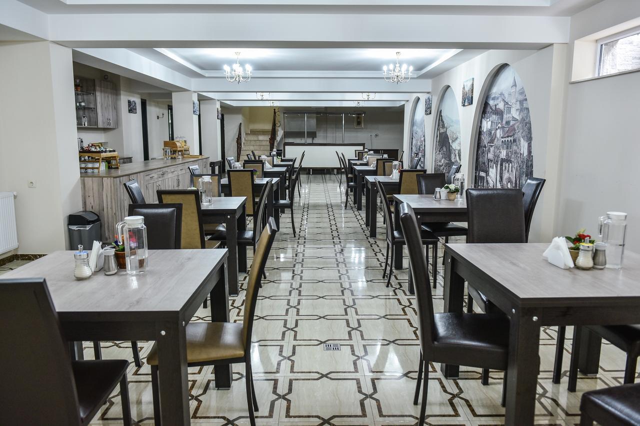 Marialuis Hotel Tiflis Exterior foto